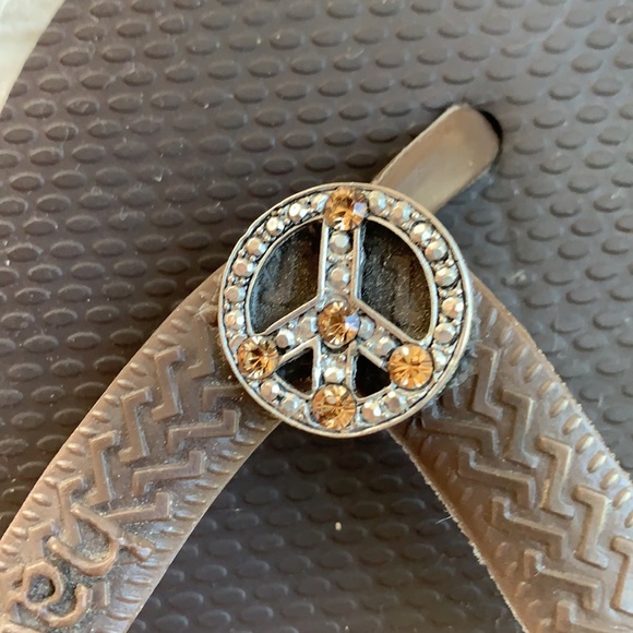 Lori Jack Peace Swarovski Crystal Flop Flops - Picture 2 of 5